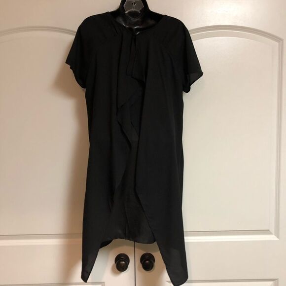 Milla Black Asymmetrical Hem Ruffle Back Mini Oversized Minimalist Dress M NWT - Picture 3 of 6